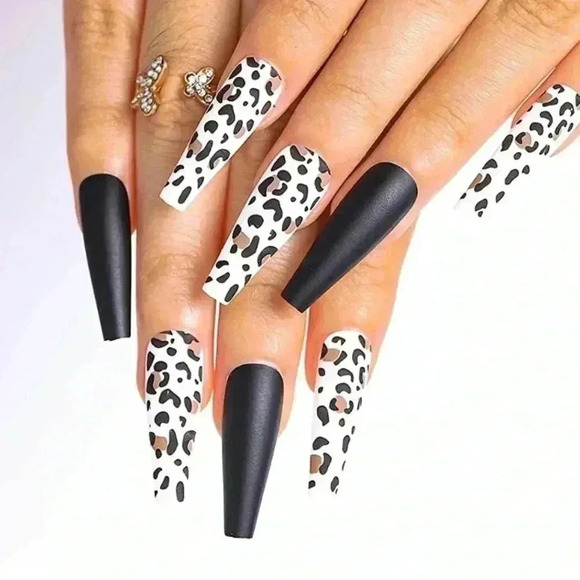 🆕 Kiss Fashion Design Black & Leopard Print Nails🆕 - Picture 4 of 4